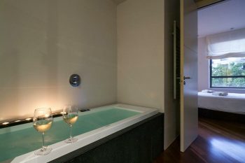 Uma Suites Barcelona 2