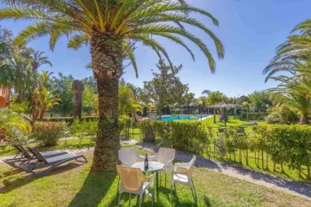 mm-habitacion-familiar-grande-jardin-piscina-8e95a082